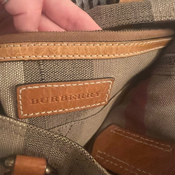 Burberry classic tottenham nova check plaid tote - Picture 8 of 13